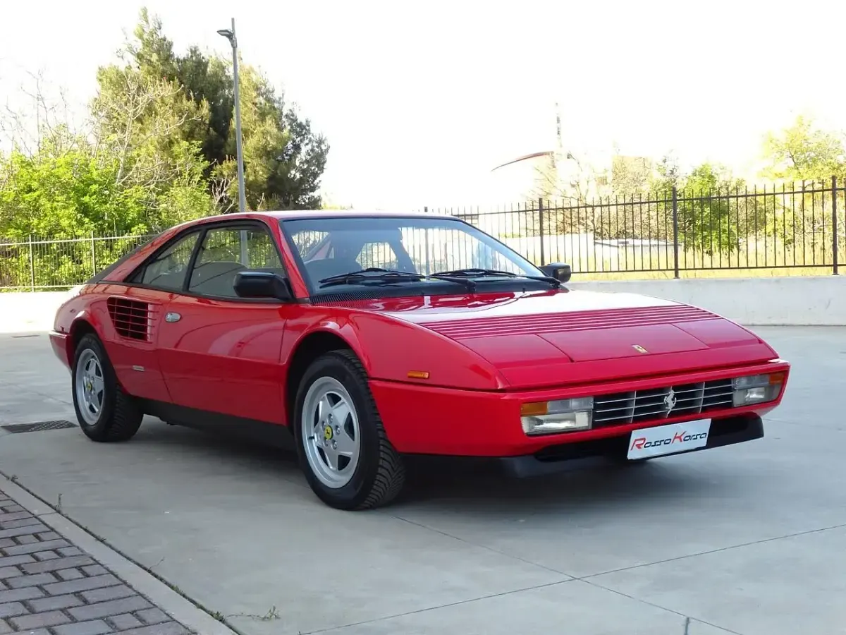 Usata Ferrari Mondial 271 CV (199 kW) 1987 Rosso Coupé