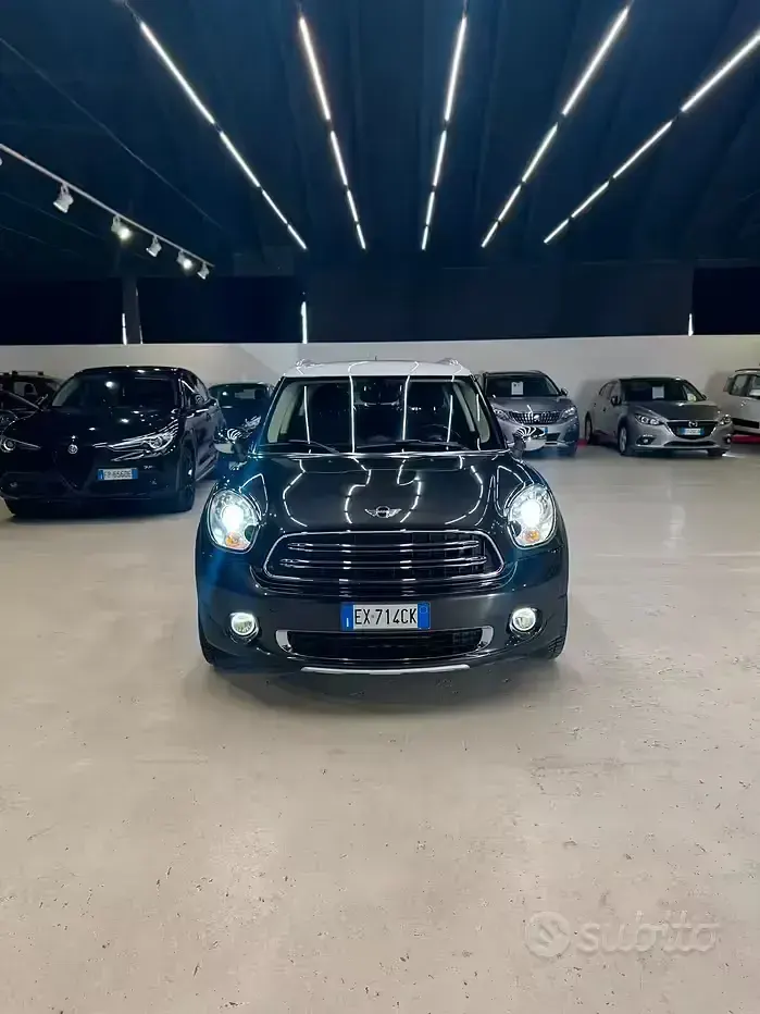 Usata Mini Cooper Countryman Business 111 CV (81 kW) 2014 Nero SUV