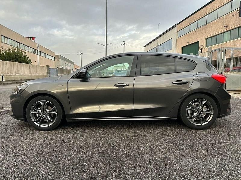 Usata Ford Focus ST 125 CV (91 kW) 2020 Grigio Berlina
