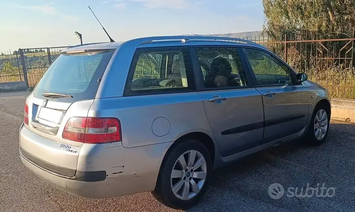 Usata Fiat Stilo Wagon 101 CV (74 kW) 2007 Grigio Station wagon