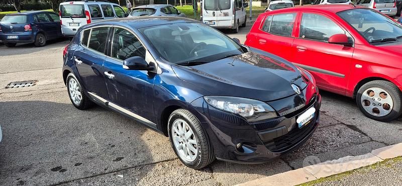 Usata Renault Mégane Luxe 2010 Blu Berlina