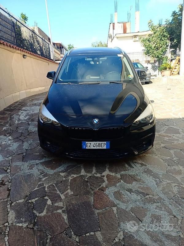 Nero Usata 2015 BMW 216 Active Tourer Luxury Line Monovolume | 9299 € (Ottimo prezzo) - Immagine 1/4