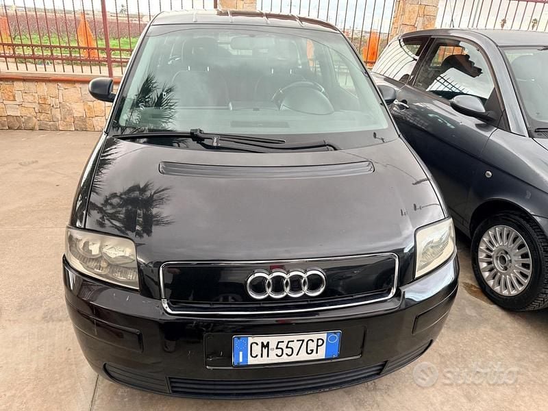 Usata Audi A2 75 CV (55 kW) 2004 Grigio Utilitaria