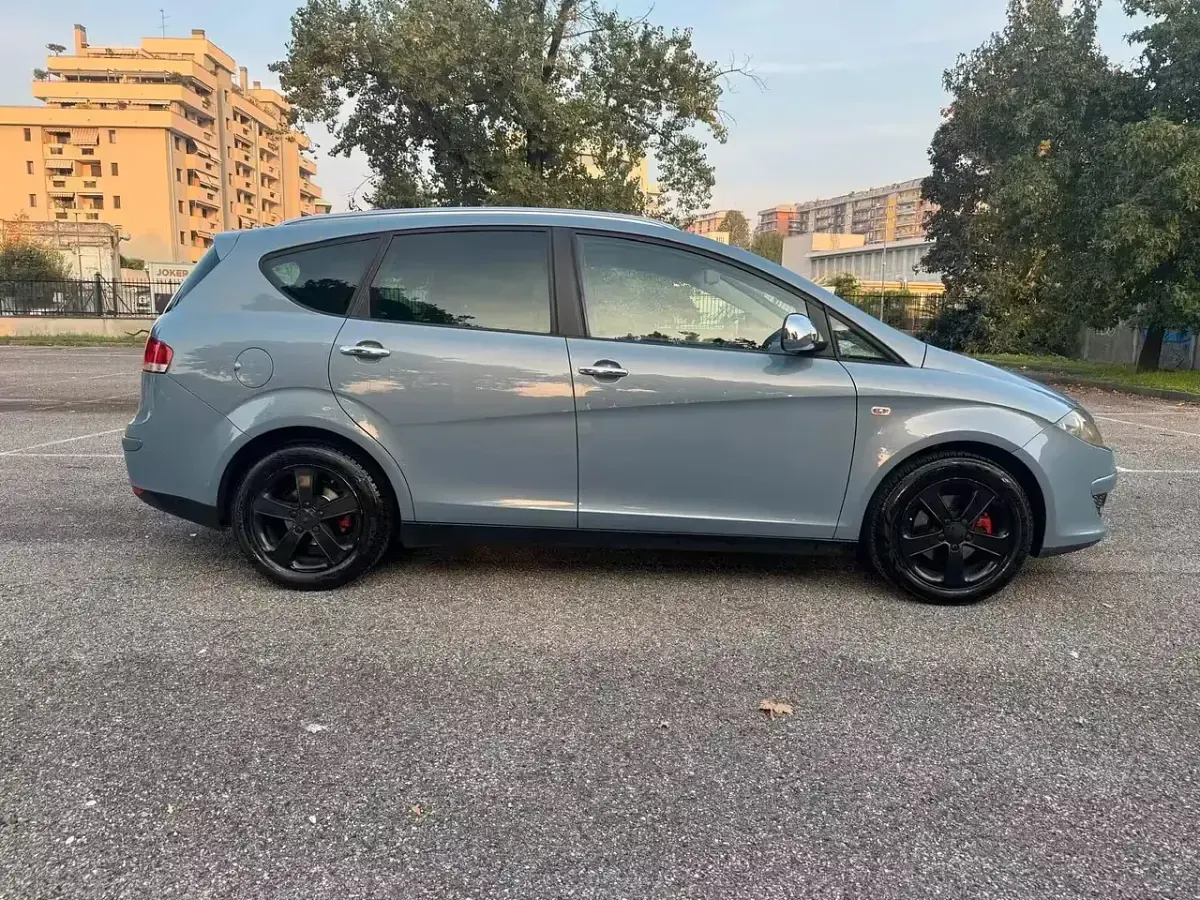 Usata Seat Altea XL Stylance 101 CV (74 kW) 2008 Blu Monovolume