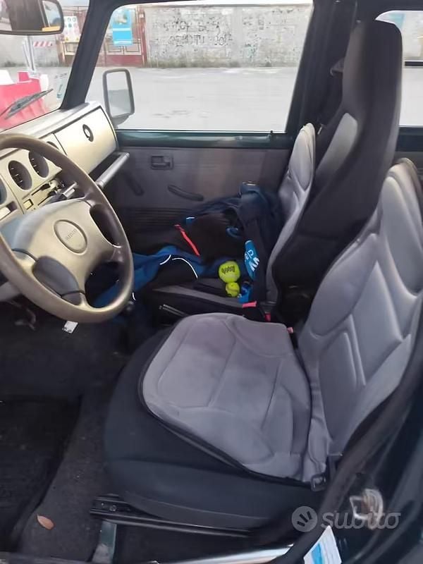 Usata Suzuki Samurai 64 CV (47 kW) 2003 Verde SUV