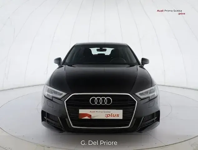 Usata Audi A3 Admired 116 CV (85 kW) 2020 Nero brillante Berlina