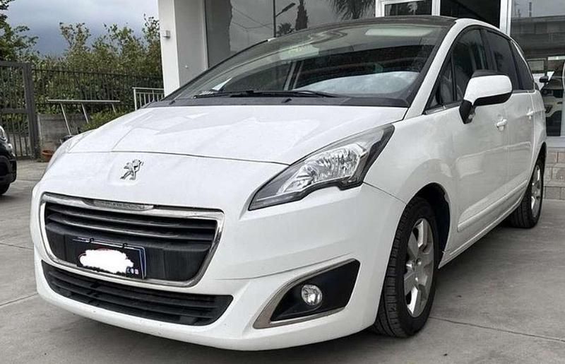 Usata 2016 Peugeot 5008 Station wagon | 6500 € (Cara) - Immagine 1/4