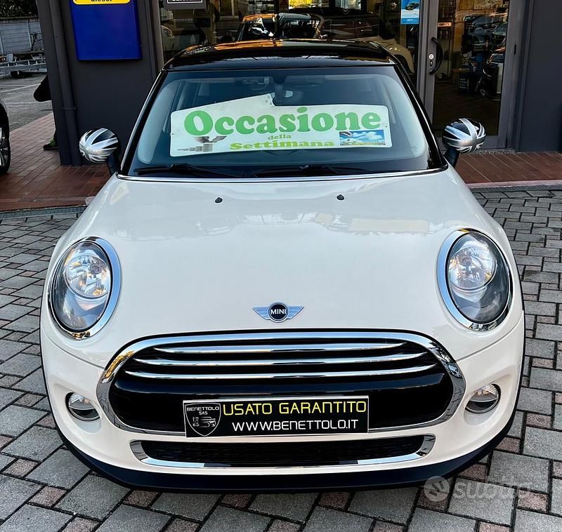 Usata Mini Cooper D 116 CV (85 kW) 2016 Beige Utilitaria