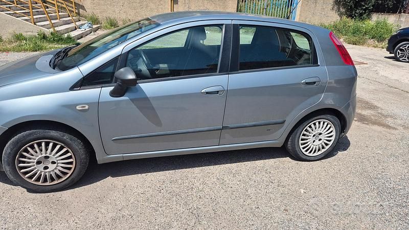 Usata Fiat Grande Punto 2007 Grigio Utilitaria
