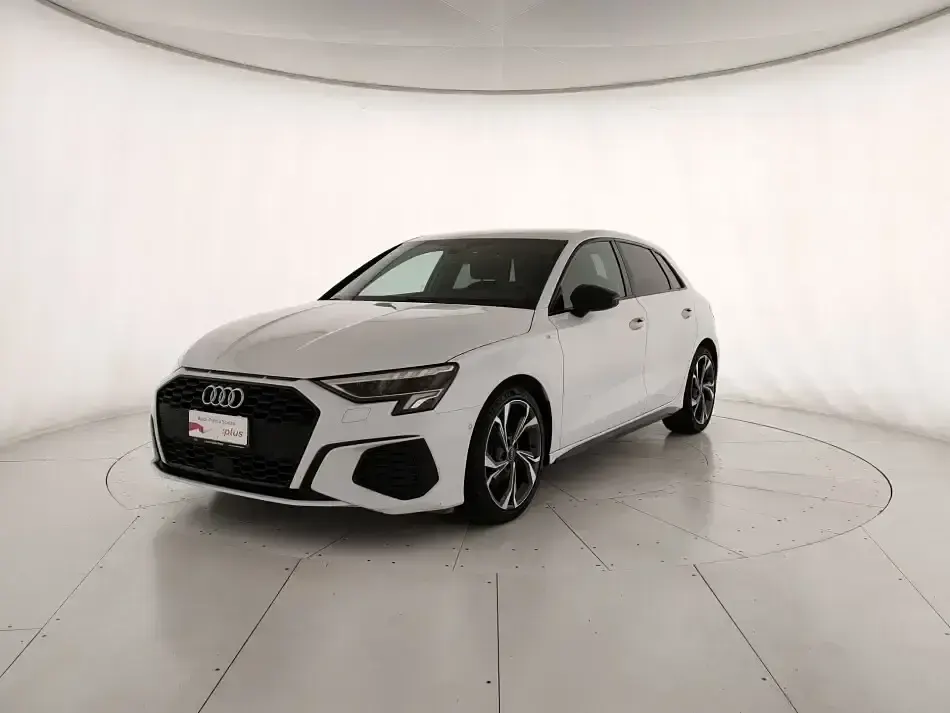 Usata Audi A3 S-Line 150 CV (110 kW) 2023 Bianco Berlina