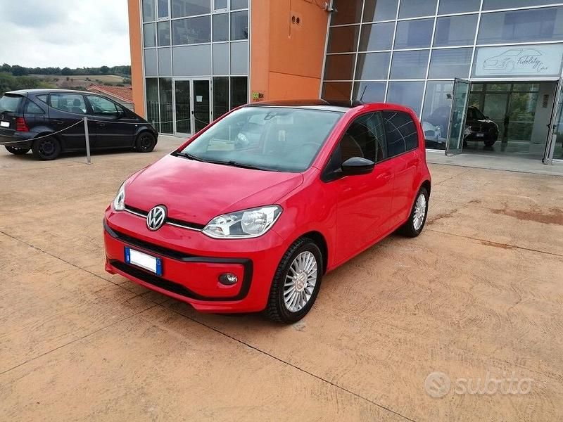 Usata VW up! Move 60 CV (44 kW) 2017 Rosso Utilitaria