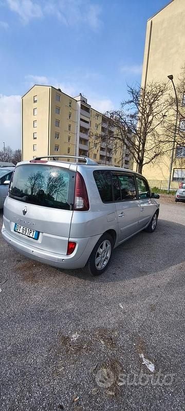 Usata Renault Espace 150 CV (110 kW) 2009 Grigio Monovolume