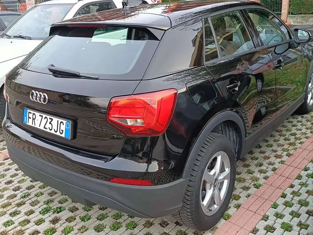 Usata Audi Q2 Business 116 CV (85 kW) 2018 Nero SUV