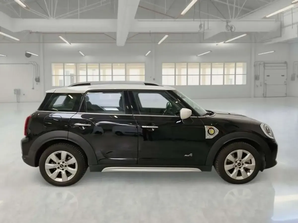 Usata Mini Cooper S Countryman Business 125 CV (91 kW) 2021 Nero SUV