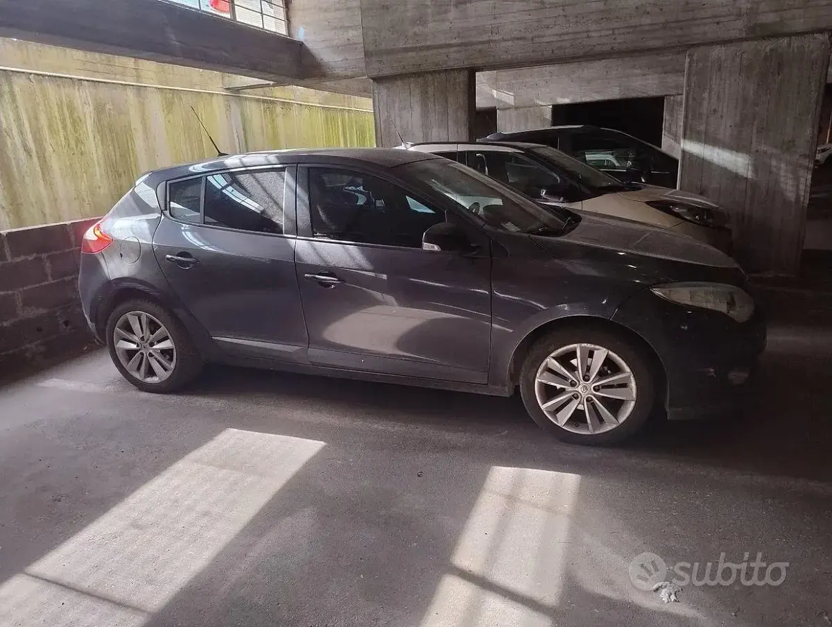 Usata Renault Mégane 110 CV (80 kW) 2012 Grigio Berlina