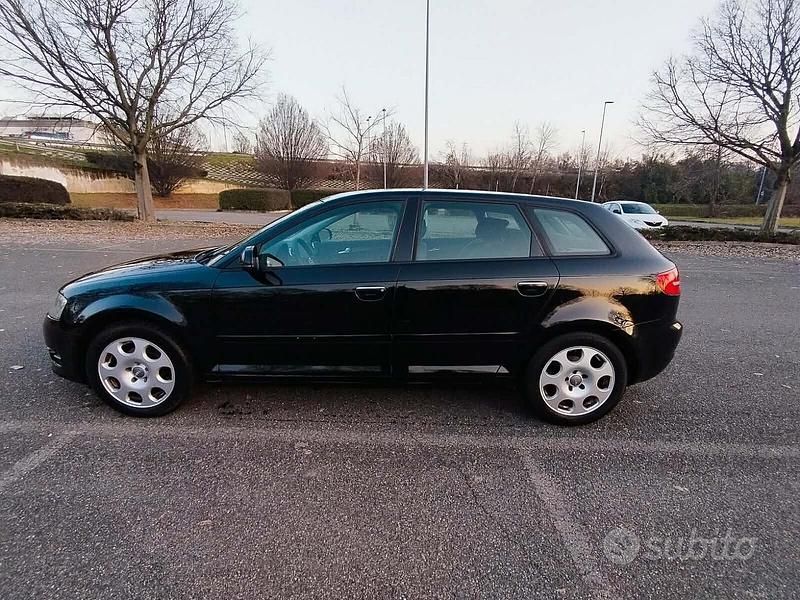 Usata Audi A3 Young 89 CV (65 kW) 2011 Nero Berlina