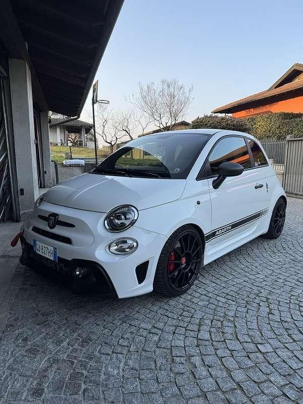 Usata Abarth 595 70th Anniversary 179 CV (131 kW) 2020 Bianco