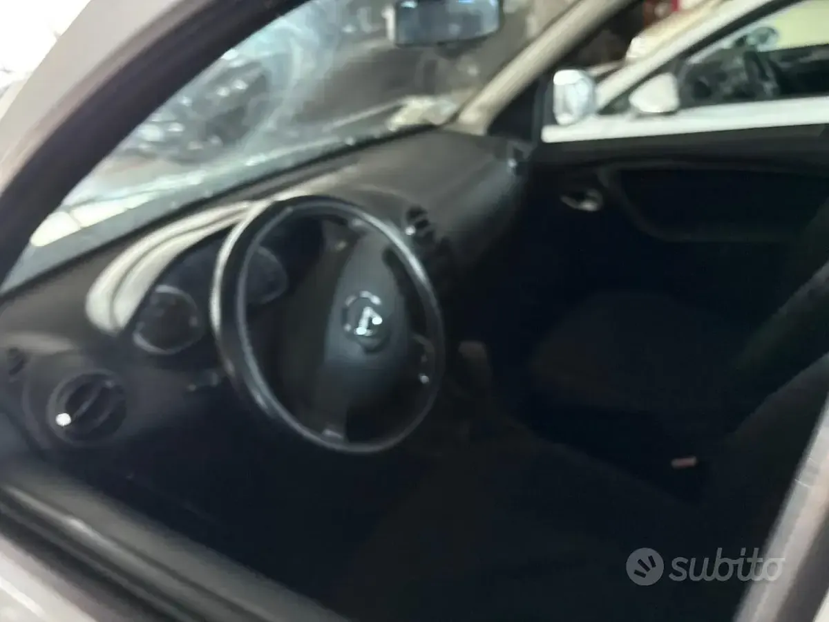 Usata Dacia Duster 105 CV (77 kW) 2011 Bianco SUV
