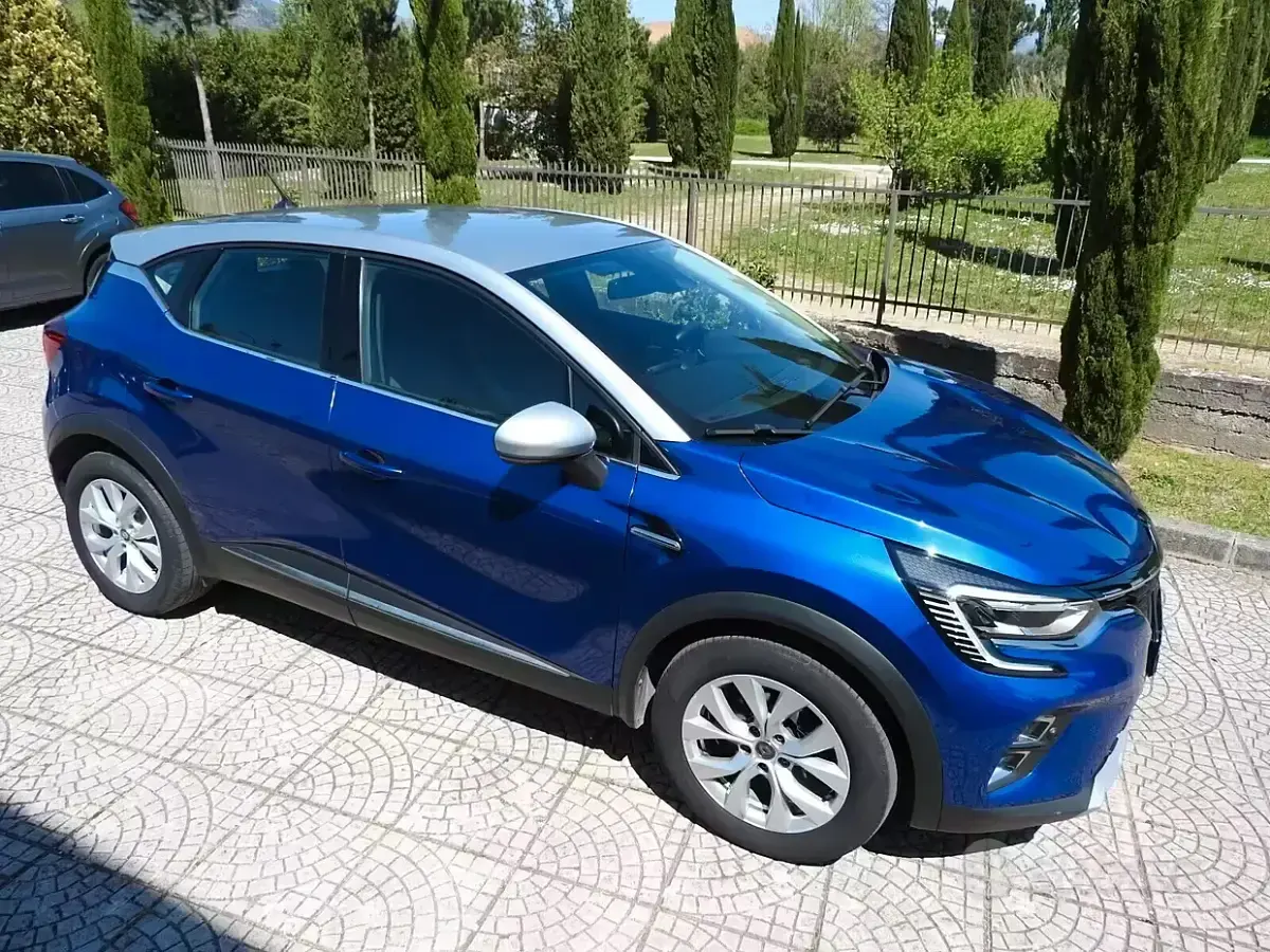 Usata Renault Captur 116 CV (85 kW) 2020 Blu SUV