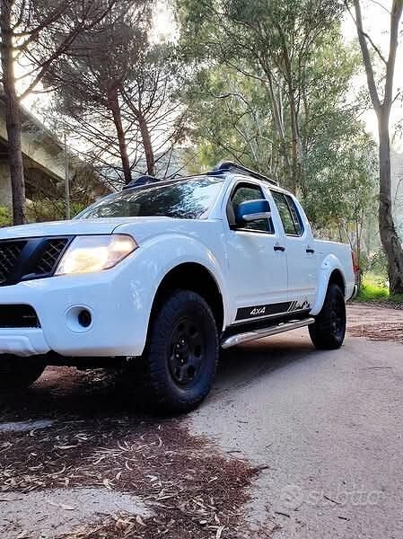 Bianco Usata 2014 Nissan Navara Pick-up | 17.900 € - Immagine 1/4