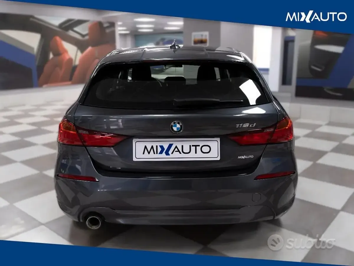 Usata BMW 116 Advantage 116 CV (85 kW) 2021 Grigio Utilitaria
