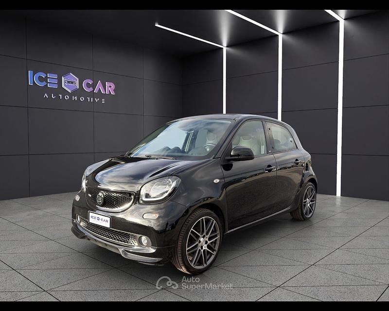 Usata Smart ForFour Brabus 109 CV (80 kW) 2017 Nero Utilitaria