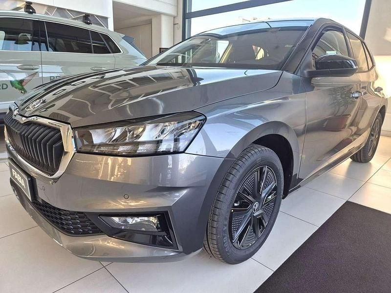 Grigio Nuova 2025 Skoda Fabia Tre volumi | 17.900 € (Buon prezzo) - Immagine 1/4