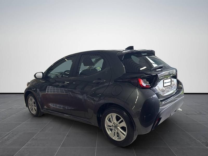 Nuova Mazda 2 Center-Line 92 CV (67 kW) 2026 Vernice metallizzata lead grey Utilitaria