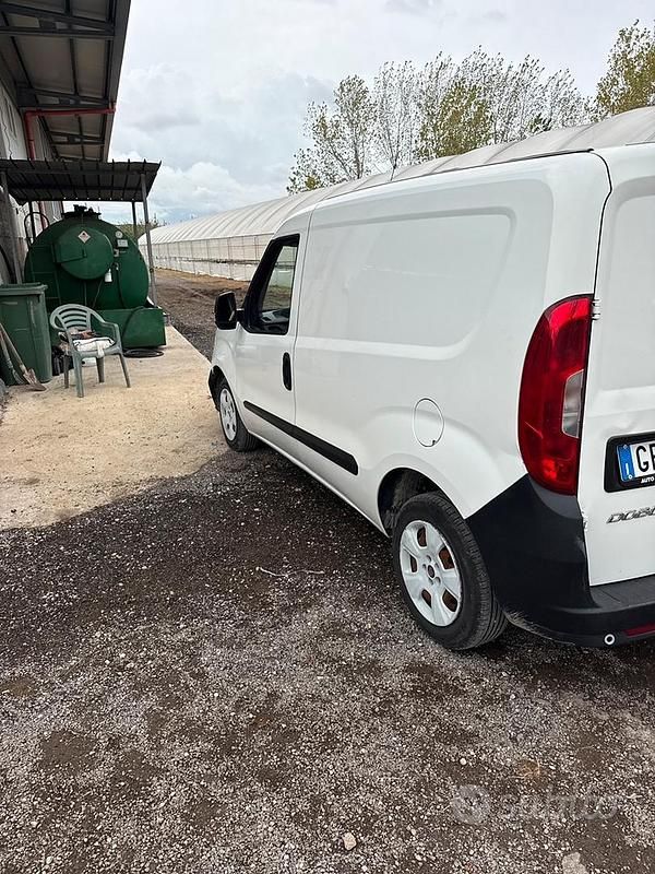 Usata Fiat Doblò 90 CV (66 kW) 2018 Bianco Monovolume