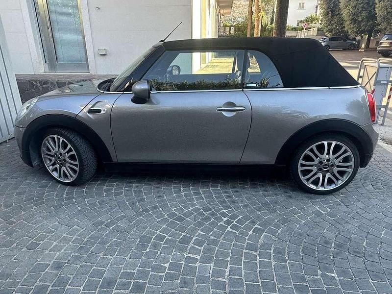 Usata Mini Cooper D Cabriolet 111 CV (81 kW) 2015 Cabrio