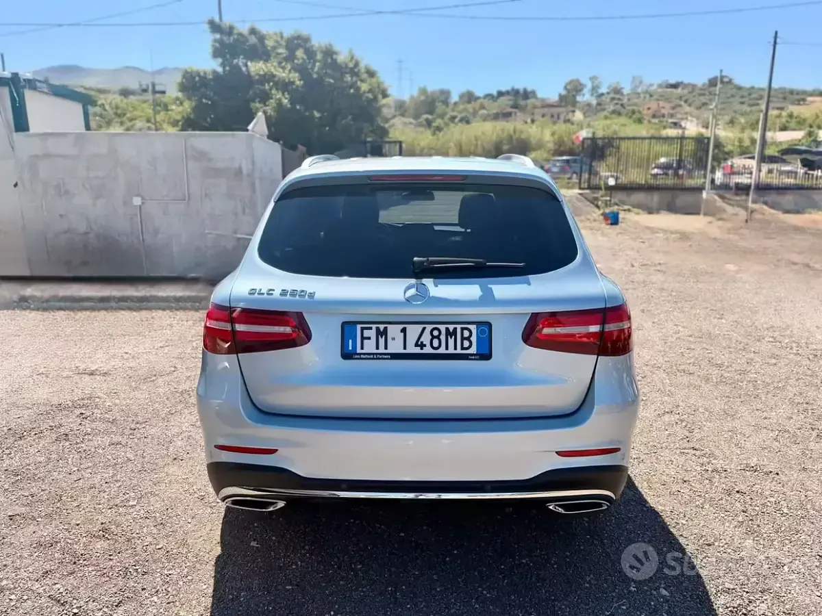 Usata Mercedes GLC250 Premium 204 CV (150 kW) 2018 Blu SUV