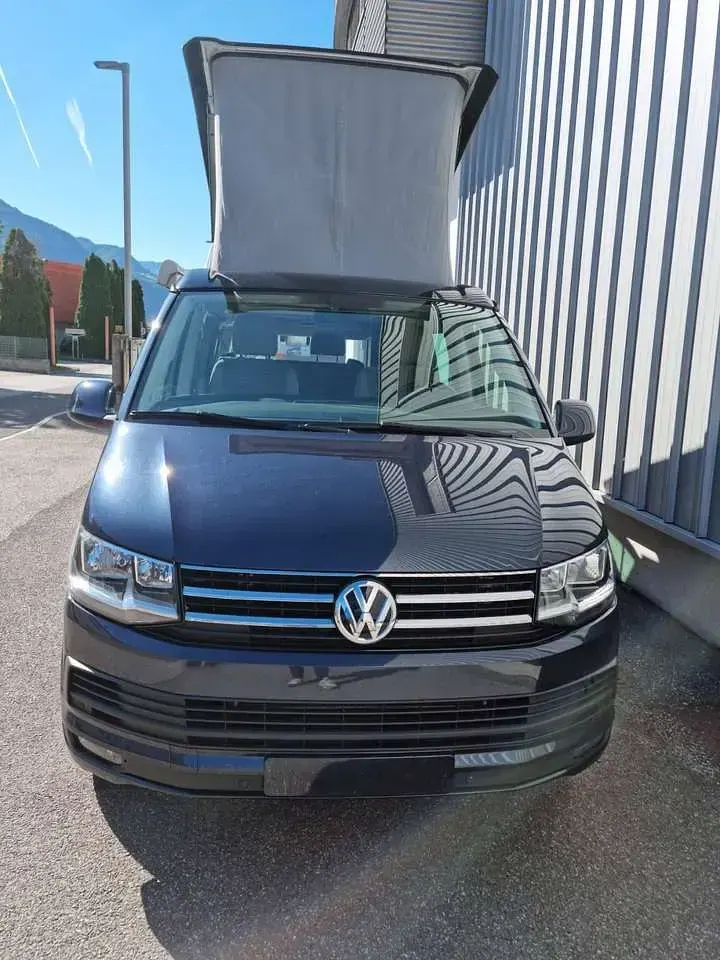 Usata VW California California 150 CV (110 kW) 2018 Blu/azzurro Furgone