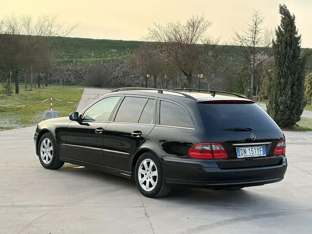 Usata Mercedes E220 Elegance 170 CV (125 kW) 2008 Station wagon