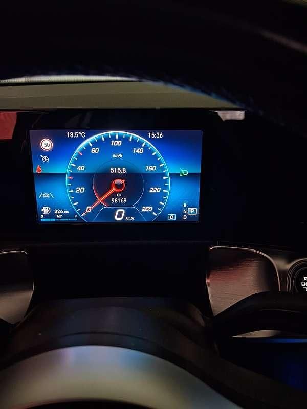 Usata Mercedes GLB200 Premium 150 CV (110 kW) 2021 Grigio SUV