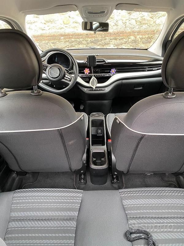 Usata Fiat 500e 69 kW (95 CV) 2021 Bianco Utilitaria
