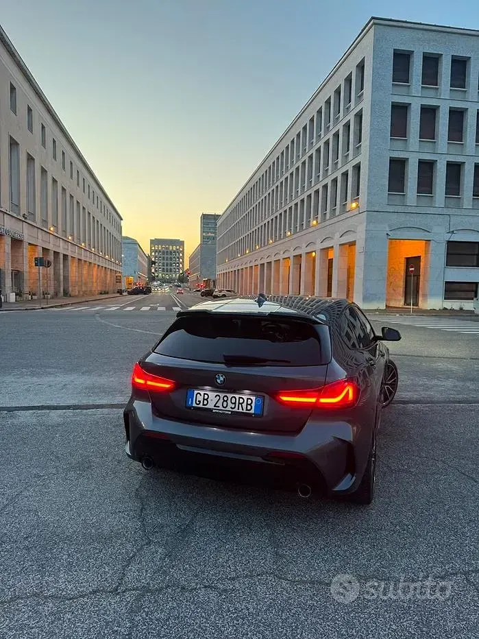 Usata BMW 118 Comfort Edition 150 CV (110 kW) 2020 Grigio Utilitaria