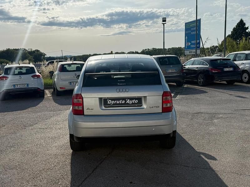 Usata Audi A2 Comfort 74 CV (54 kW) 2002 Argento Utilitaria