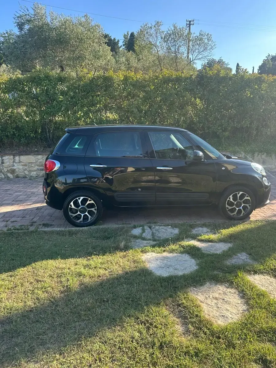 Usata Fiat 500L Pop Star 95 CV (69 kW) 2017 Nero Monovolume