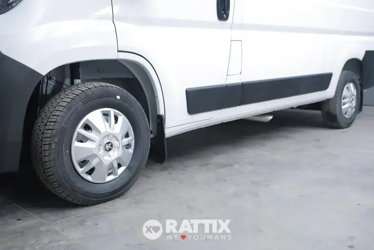 Nuova Peugeot Boxer 120 CV (88 kW) 2025 Bianco icy Furgone