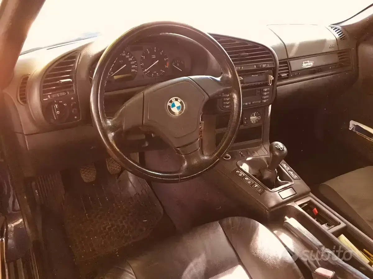 Usata BMW 320 Cabriolet 150 CV (110 kW) 1995 Cabrio