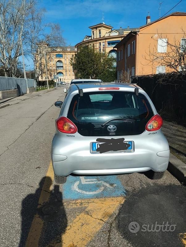 Usata Toyota Aygo 2008 Grigio Utilitaria