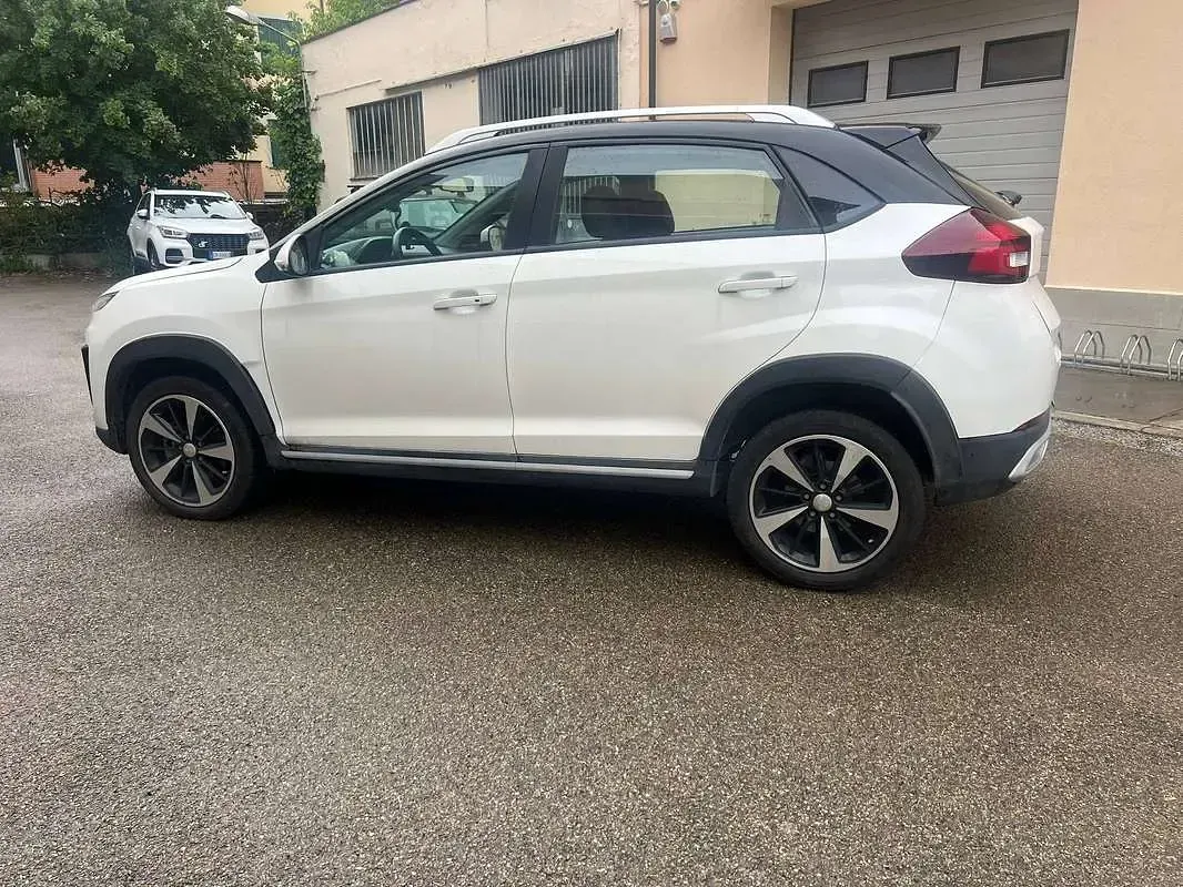 Usata DR DR 3.0 114 CV (83 kW) 2023 Bianco SUV