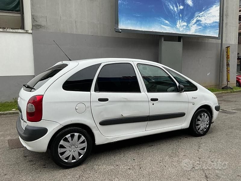 Usata Citroën Xsara 2003 Bianco Monovolume