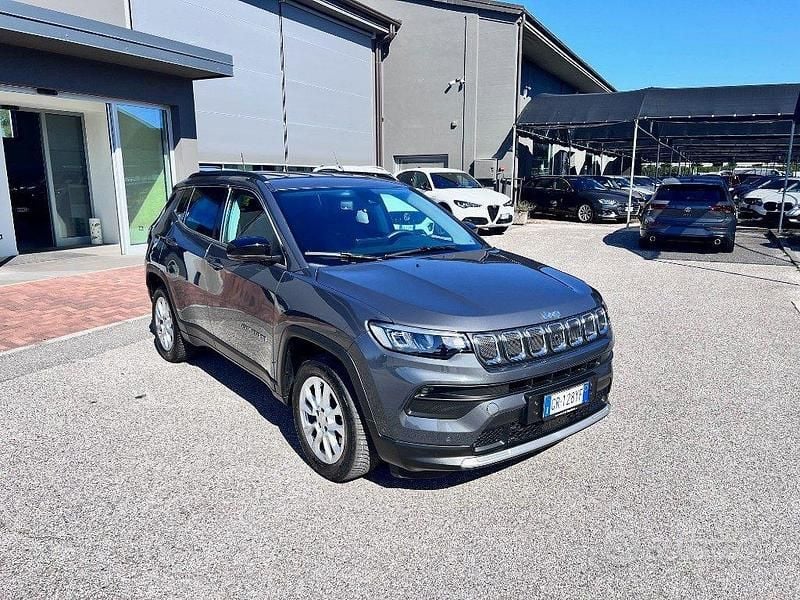 Usata Jeep Compass Limited 131 CV (96 kW) 2024 Grigio scuro SUV