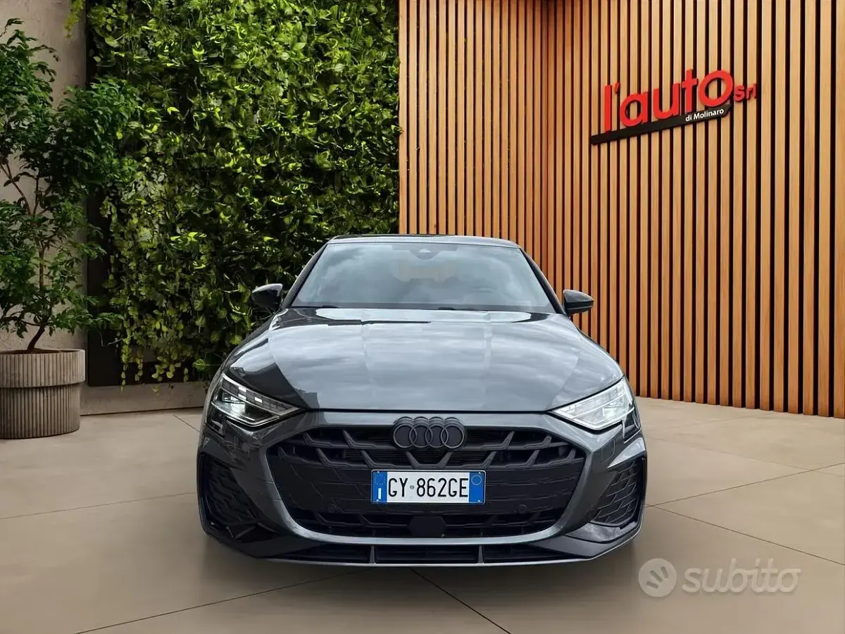 Usata Audi A3 S-Line 150 CV (110 kW) 2025 Grigio Berlina