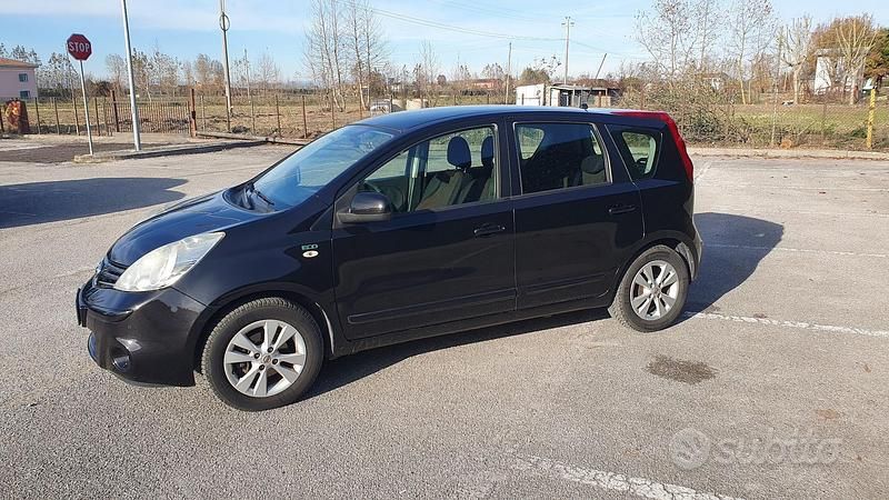 Usata Nissan Note Acenta 88 CV (64 kW) 2009 Nero Monovolume