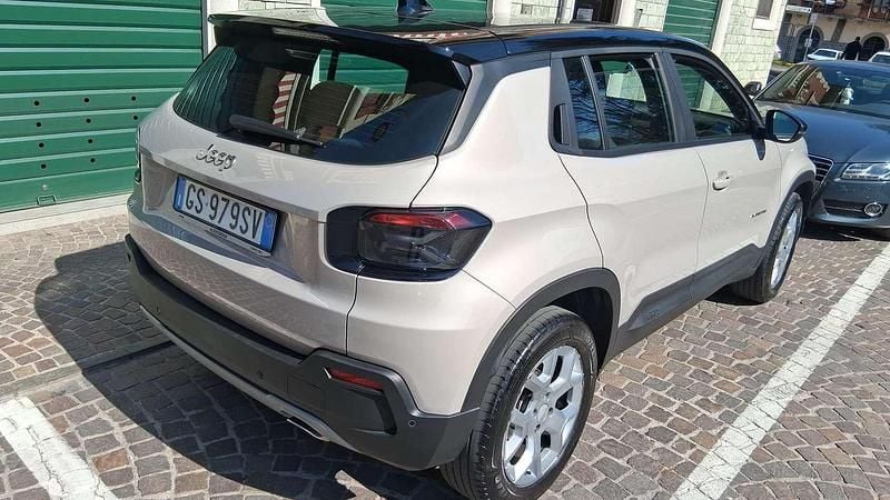 Occasion Jeep Avenger Altitude 101 PK (74 kW) 2024 Beige SUV