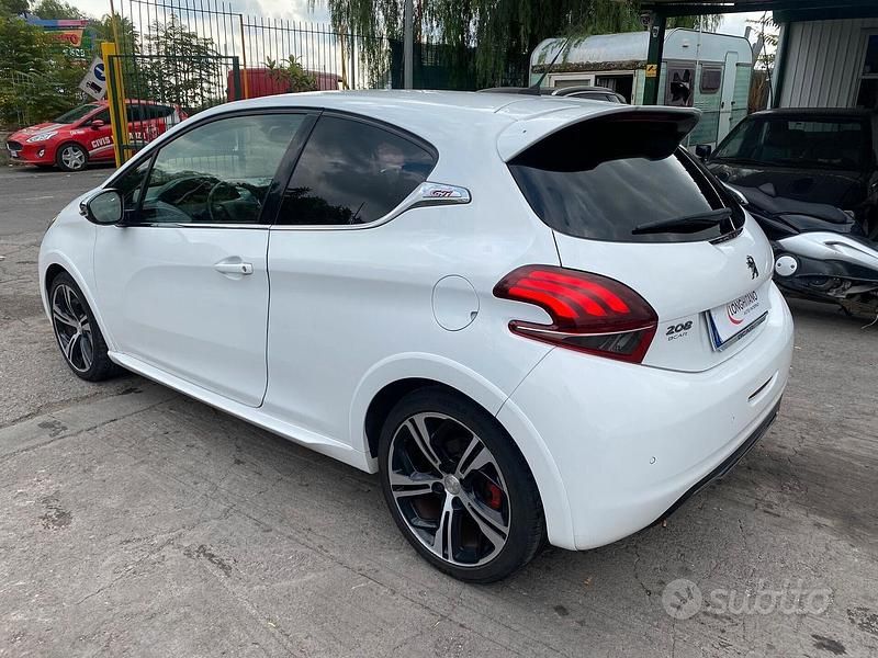 Usata Peugeot 208 Allure 110 CV (80 kW) 2016 Bianco Utilitaria