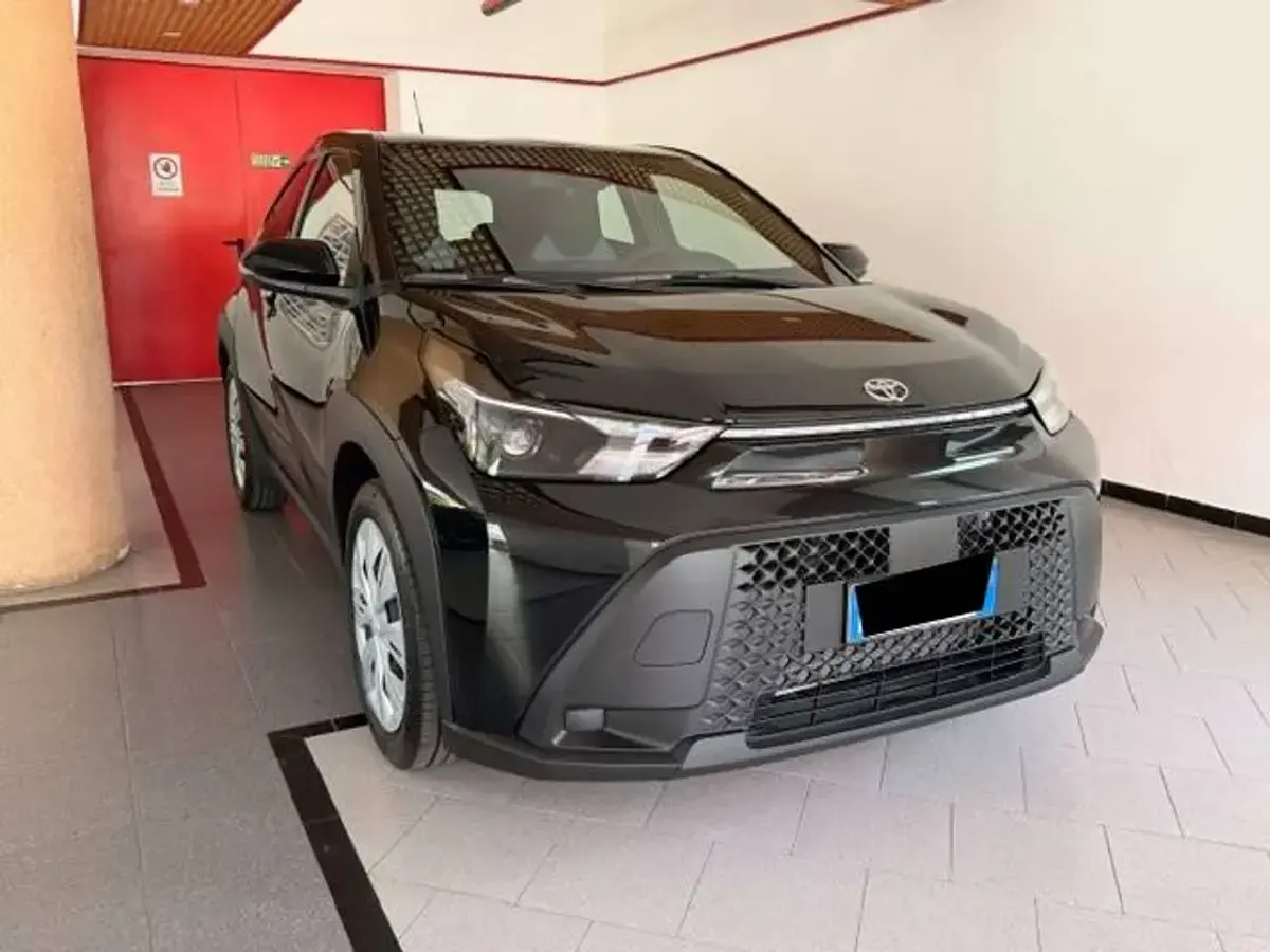 Nuova Toyota Aygo X 92 CV (67 kW) 2026 Nero SUV