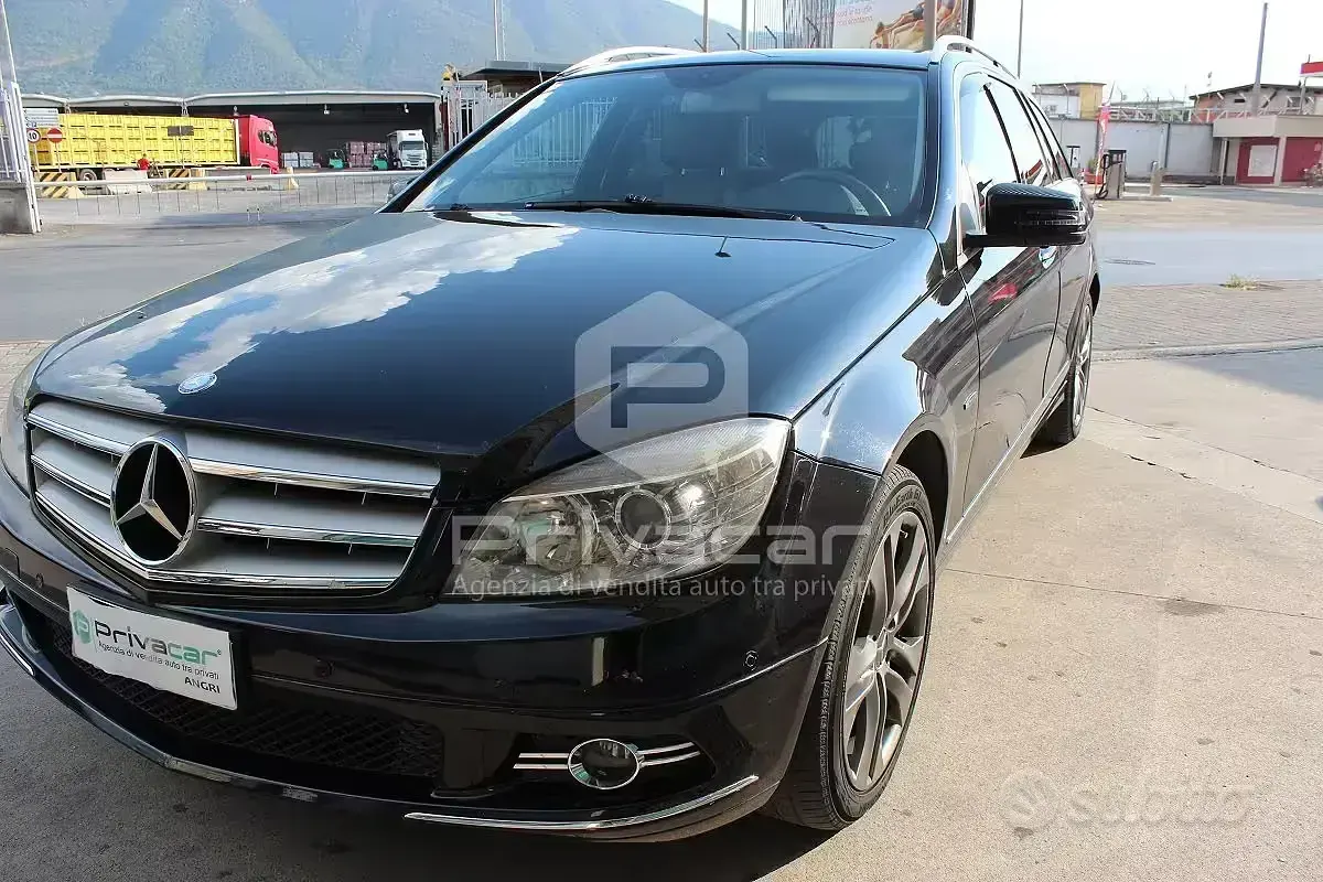Usata Mercedes C220 170 CV (125 kW) 2009 Nero Station wagon